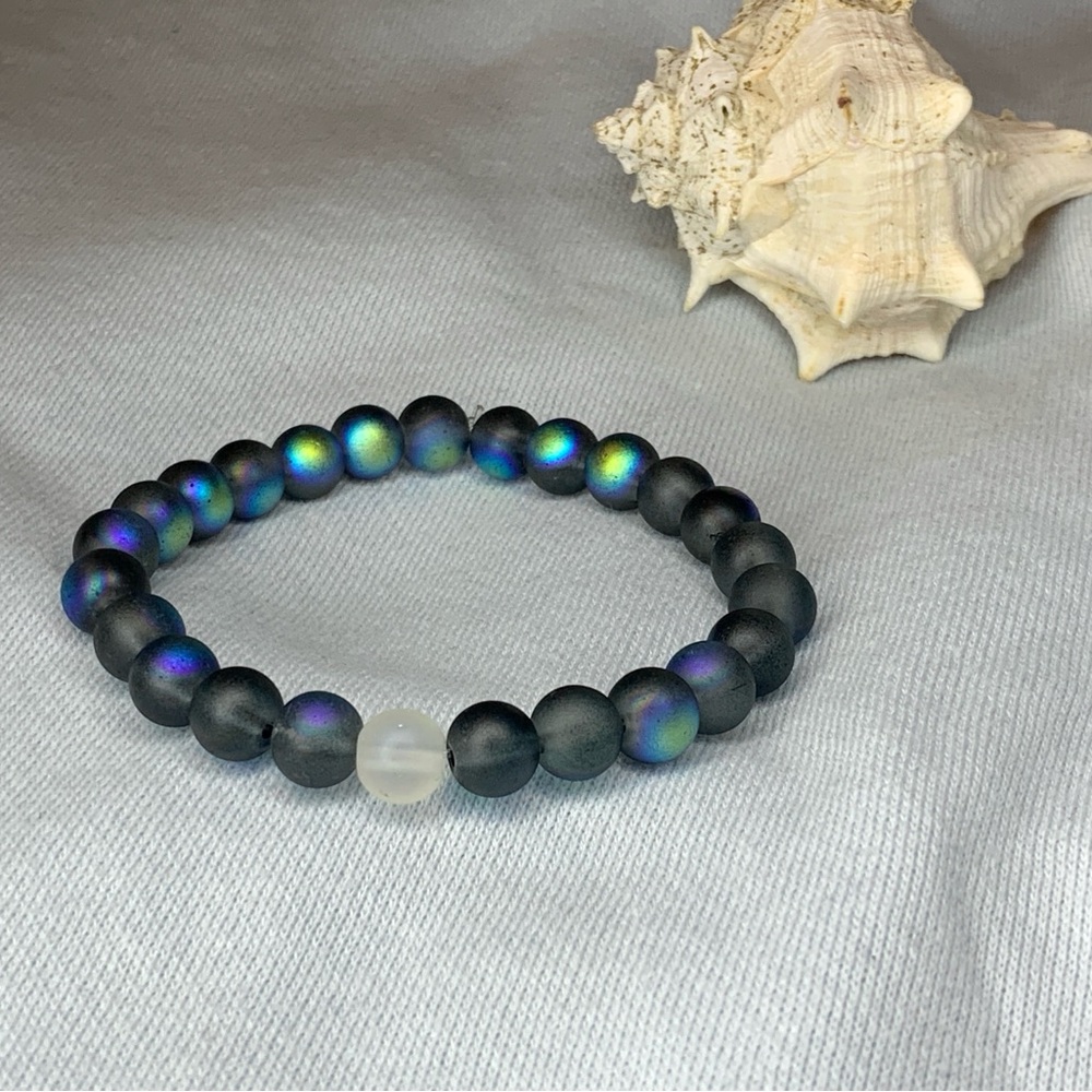 5/$20 ENTIRE SHOP CLEARANCE “Abyss Pearl” 💙🖤 men Handmade Iridescent bracelet